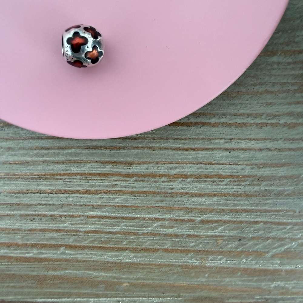Butterfly Charm - Picture 2 of 2